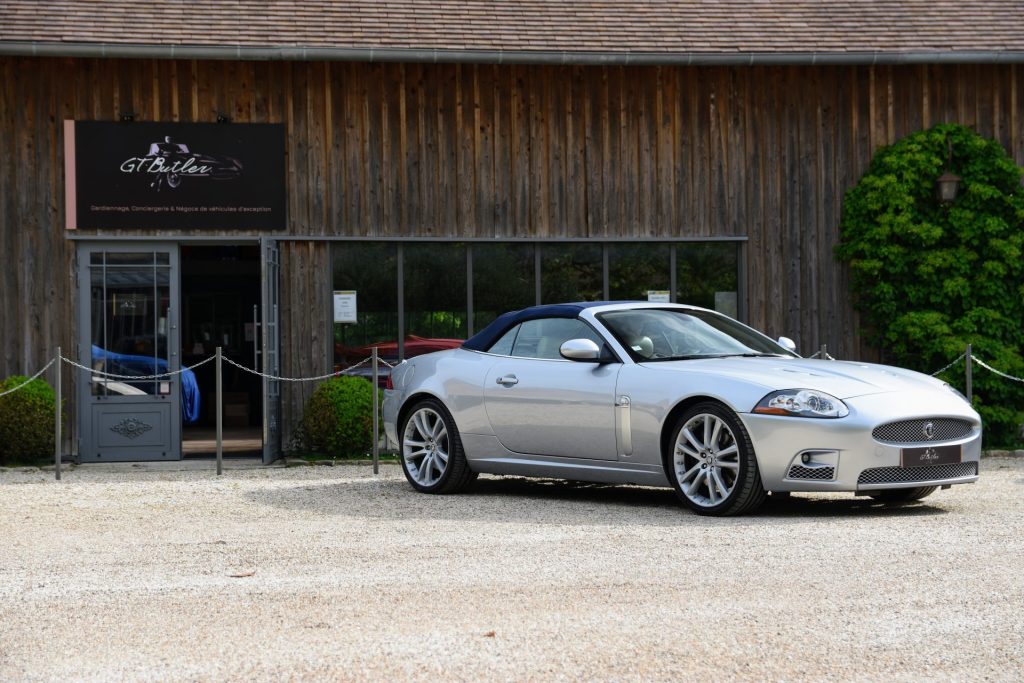 JAGUAR XKR X150 Cabriolet 4,2L SC 2007 - Liquid Silver capote bleue & cuir Ivoire